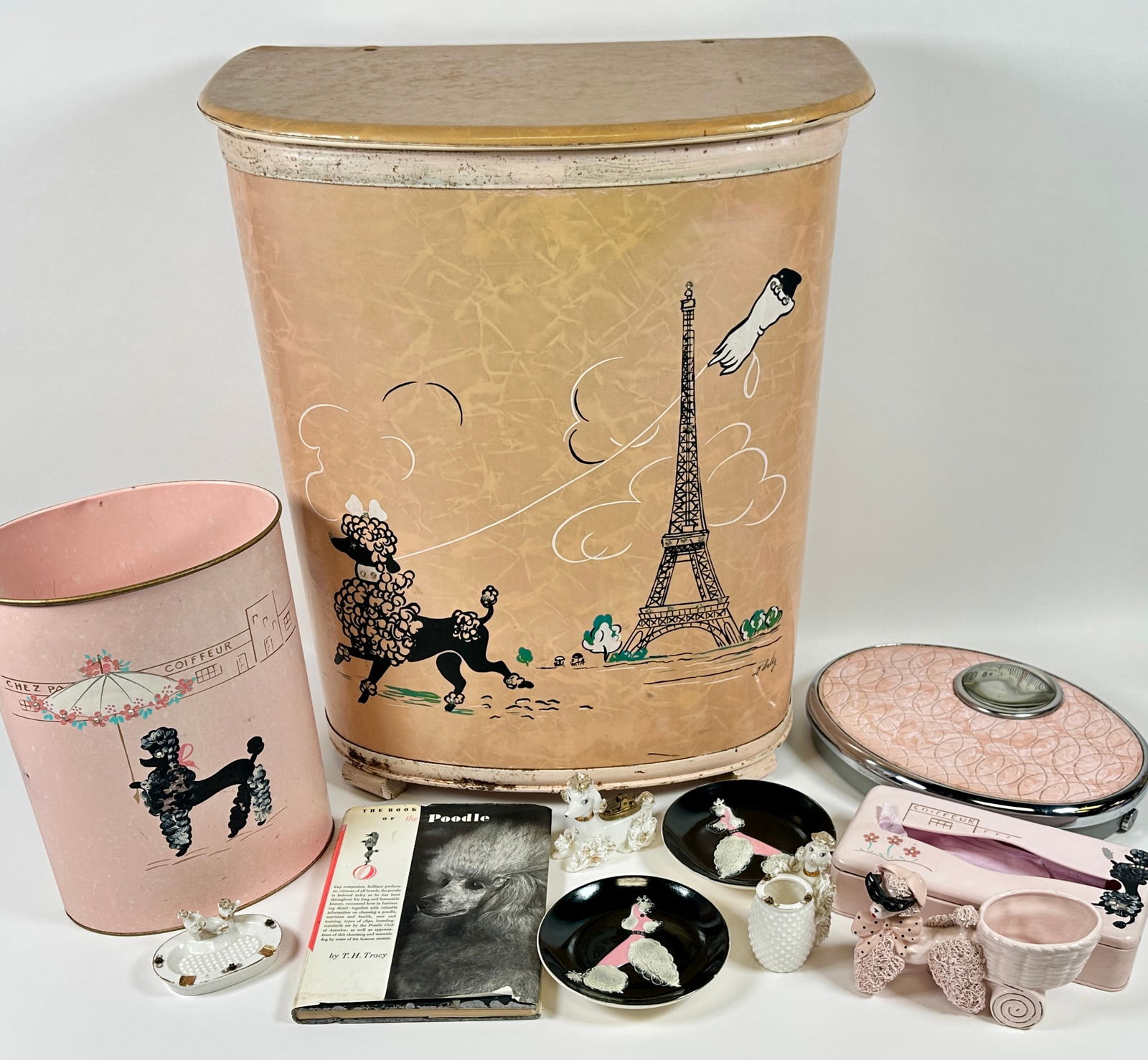 MID-CENTURY POODLE D?COR (1 of 9)