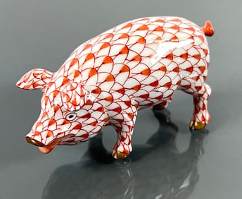 HEREND RUST FISHNET PIG