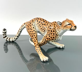 LARGE HEREND RUNNING CHEETAH