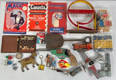 COLLECTION OF VINTAGE TOYS