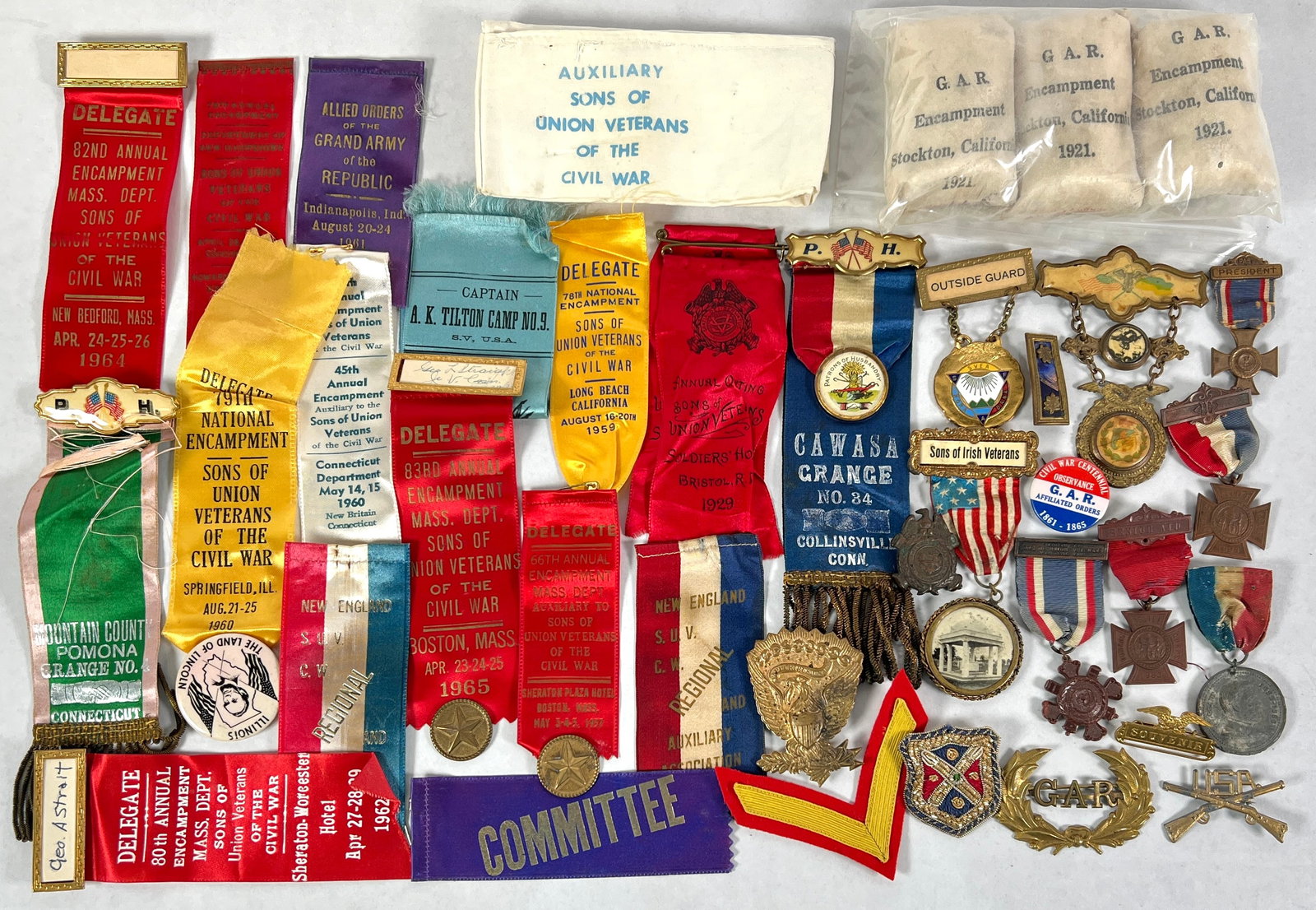 FRATERNAL AND U.S. VETERAN COLLECTION: RIBBONS, AWARDS, BUTTONS. G.A.R., AUXILLARY, SONS OF VETERANS AND MORE.