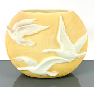 PHOENIX CONSOLIDATED ART GLASS VASE