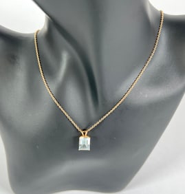 14K GOLD WITH AQUAMARINE PENDANT NECKLACE