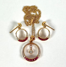 14K GOLD WITH GARNET AND DIAMOND JEWELRY SET