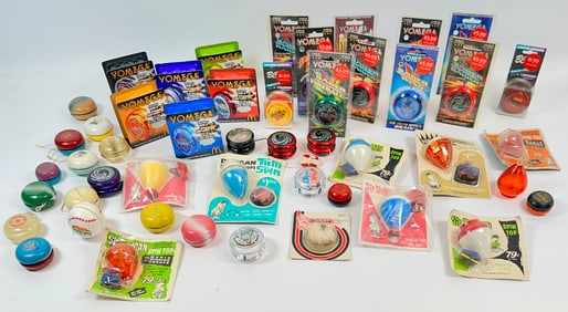 TOYS - SPIN TOPS AND YO-YOS