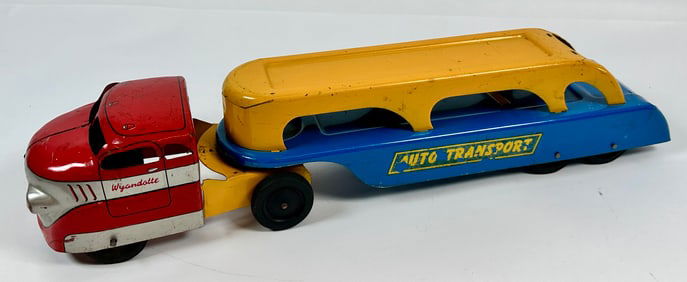 WYANDOTTE PRESSED STEEL AUTO-TRANSPORT TOY