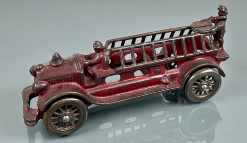A.C. WILLIAMS CAST IRON FIRE TRUCK
