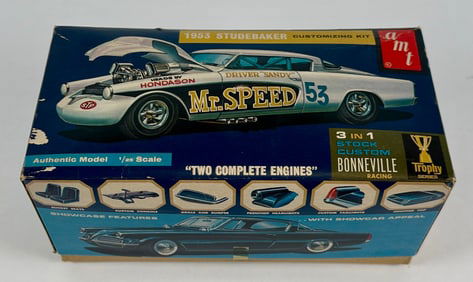 VINTAGE AMT MODEL CAR KIT - 1953 STUDEBAKER KIT