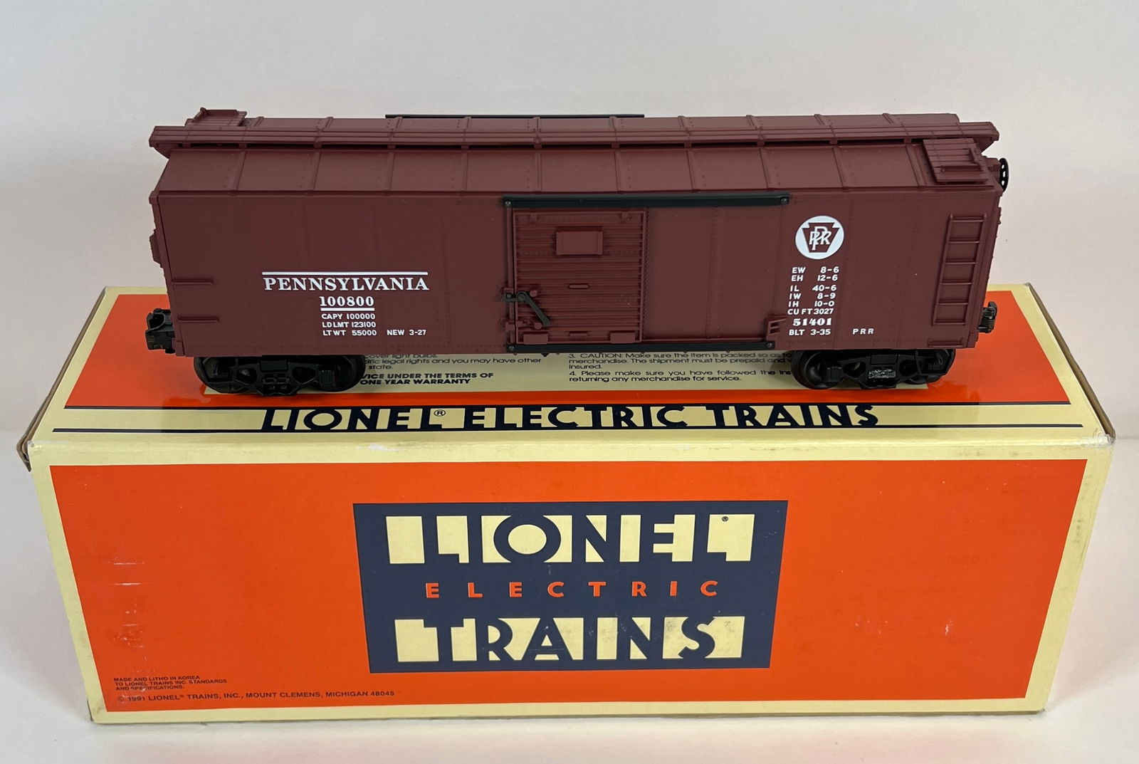 LIONEL ELECTRIC TRAINS - 6-51401 PENNSYLVANIA BOX CAR (1 of 2)