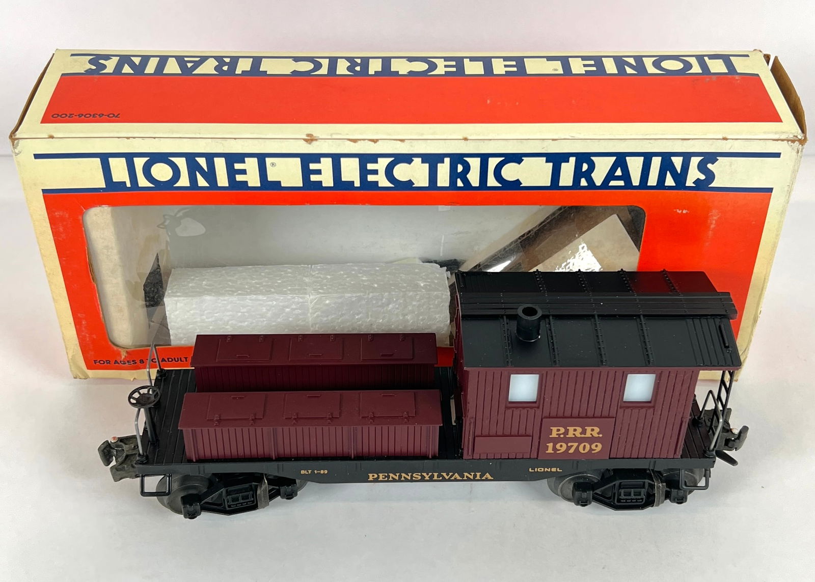 LIONEL ELECTRIC TRAINS - 6-19709 PENNA WORK CABOOSE (1 of 2)