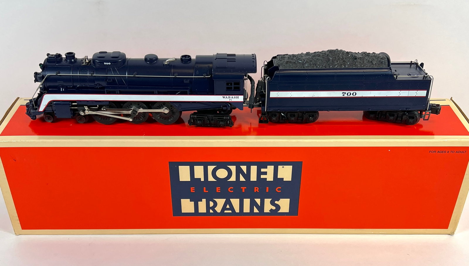 LIONEL ELECTRIC TRAINS - 6-18046 WABASH LOCOMOTIVE: WABASH RAILROAD 4-6-4 HUDSON STEAM LOCOMOTIVE. AS NEW IN ORIGINAL BOX. CARTON IS 6"X5"X24"