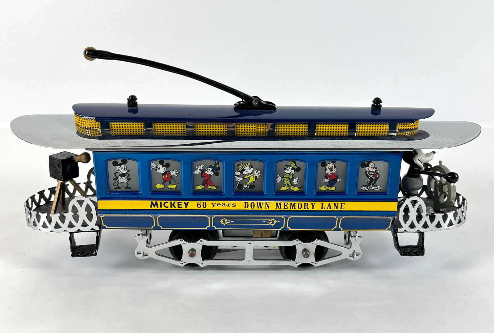 PRIDE LINES TRAIN TROLLEY - WALT DISNEY WORLD (1 of 3)