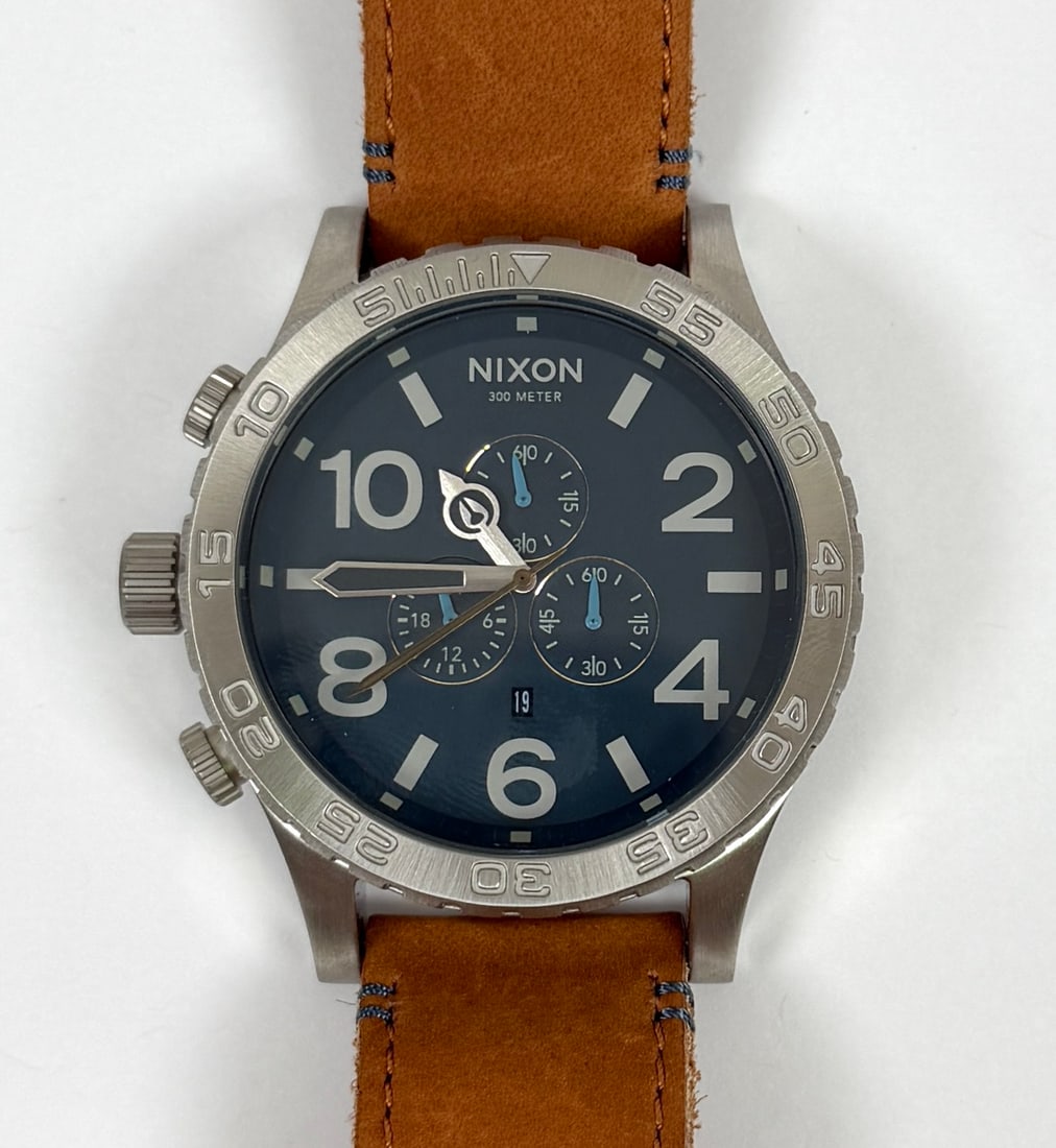 NIXON 51-30 CHRONOMETER WATCH (1 of 5)