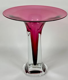 JOHNATHAN WINFISKY ART GLASS VASE