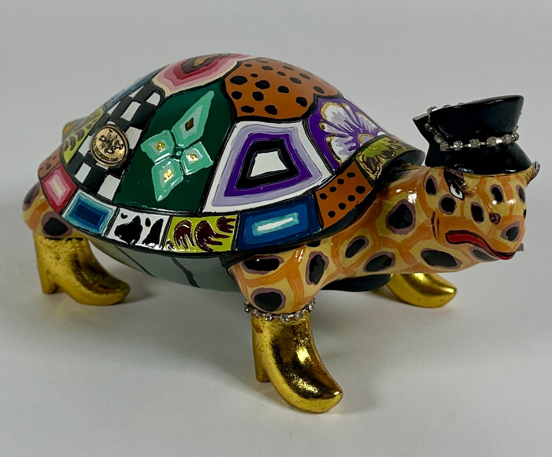 TOM'S DRAG - TOM HOFFMAN - ELTON: COLORFUL, WHIMSICAL, POP-ART INFLUENCED FIGURE DESIGNED BY TOM HOFFMAN (AMERICAN, 1956-2012). ELTON THE TURTLE. 8"X4"X4"