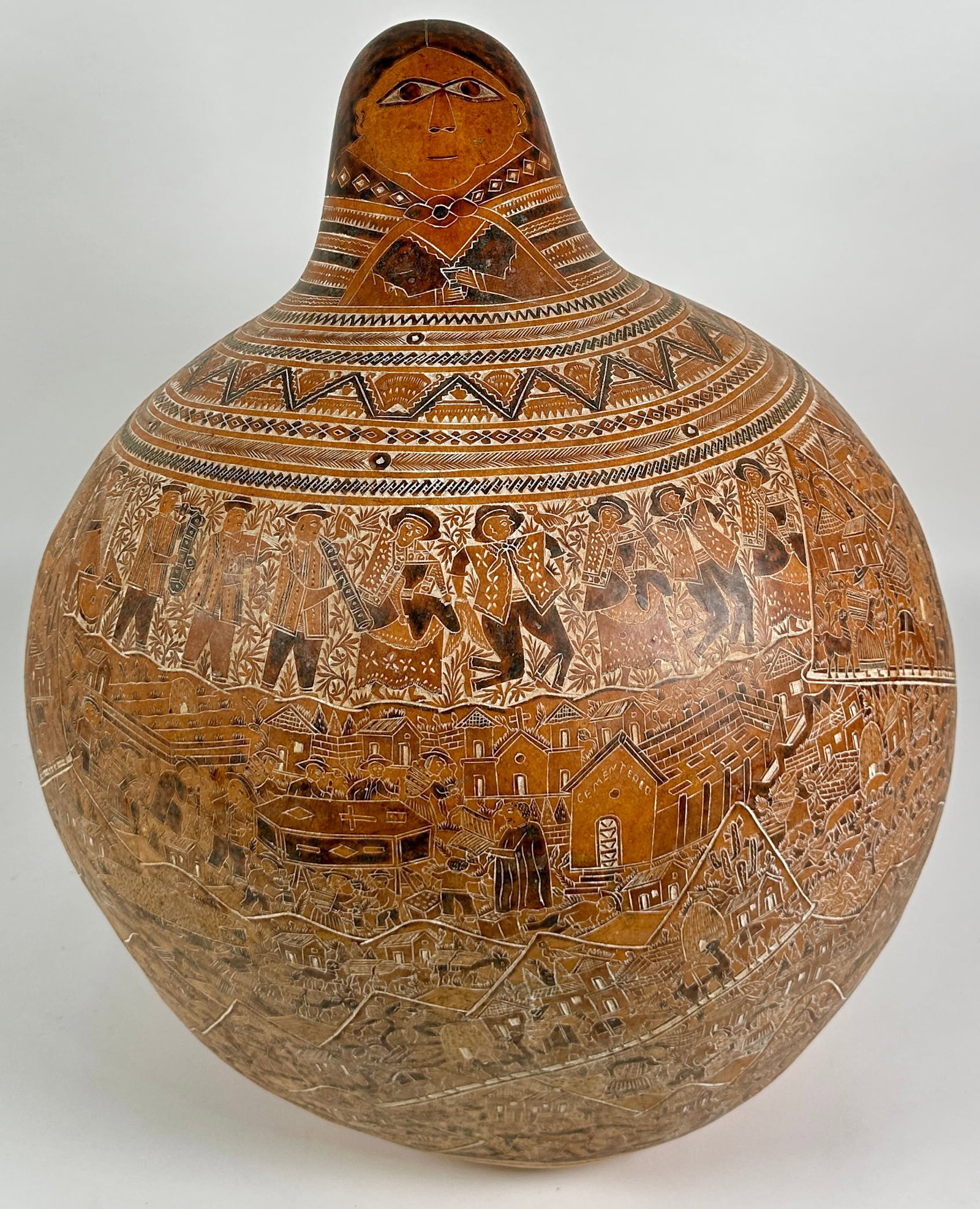 PERUVIAN STORYTELLER GOURD (1 of 2)