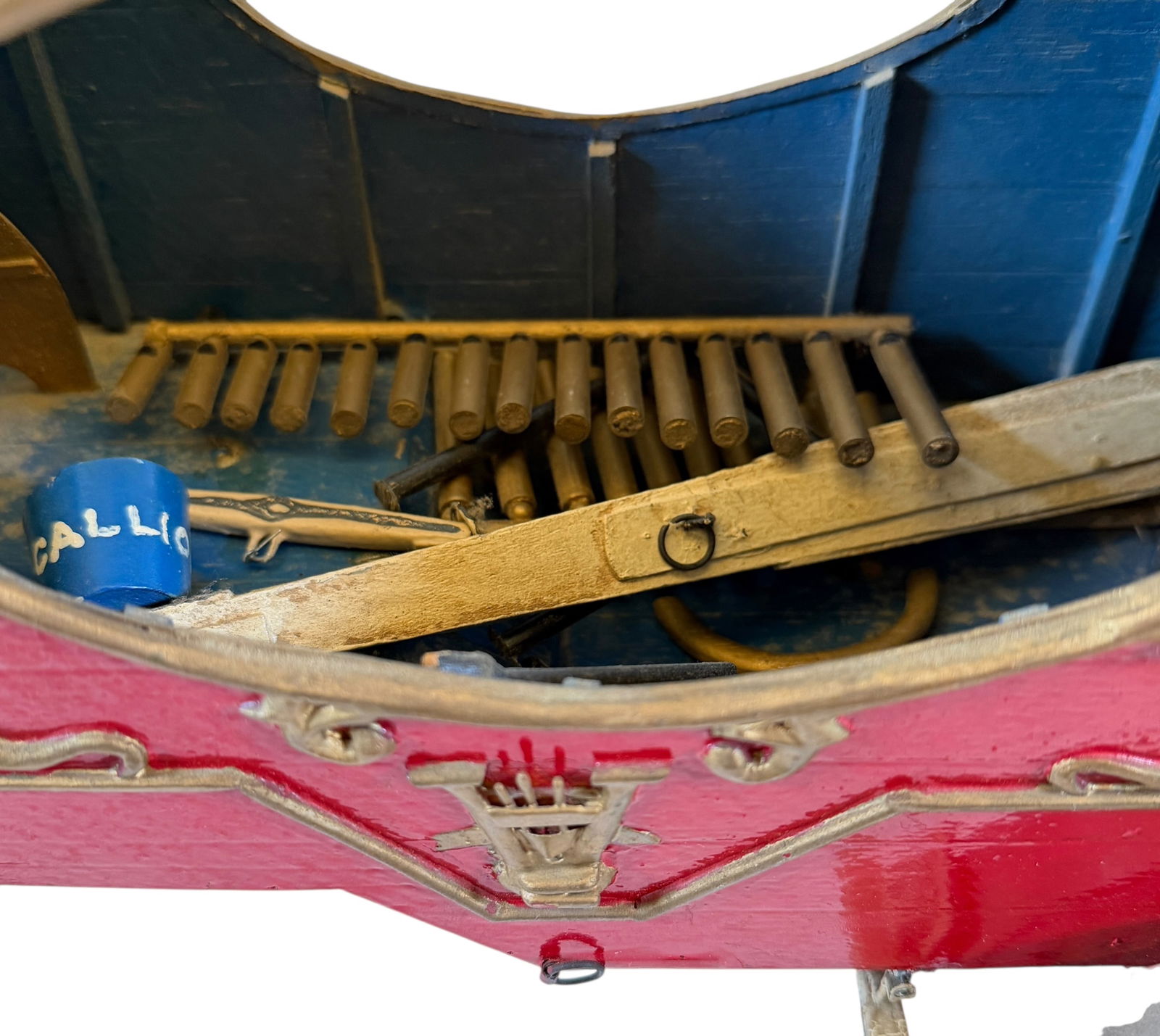 CIRCUS WAGON MODEL - TWO-JESTERS - 5