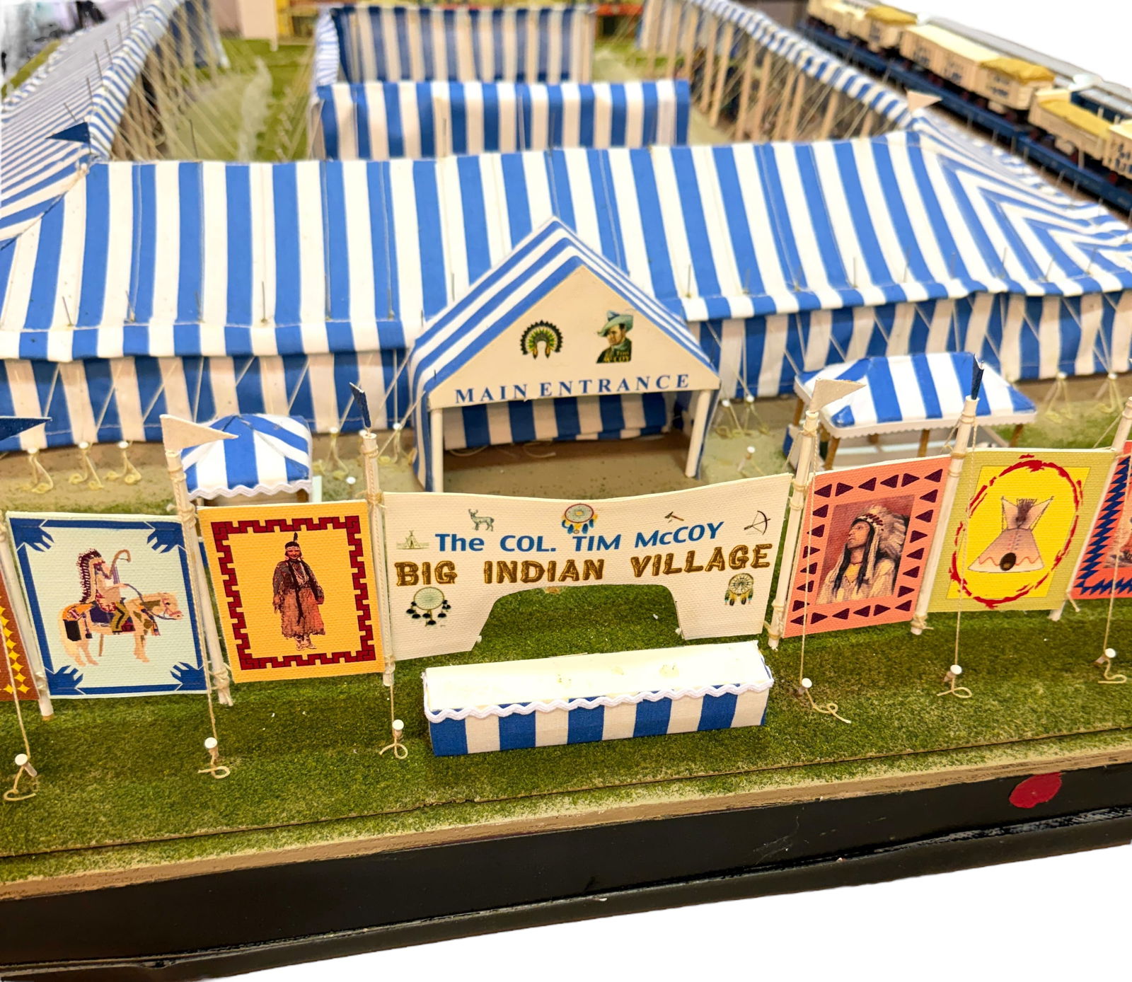 TIM MCCOY CIRCUS MODEL DIORAMA - 4