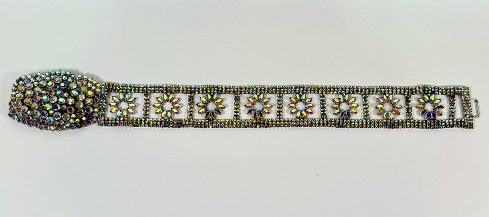 VENKO AND INNA LILOV CIRCUS BELT: FANCY RHINESTONE BELT. 27"L AS WORN BY INNA LILOV, RINGLING BROS. AND BARNUM & BAILEY CIRCUS, LILOV'S BEARS.