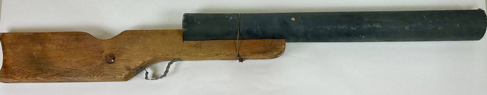 EARL CHANEY CLOWN PROP SHOTGUN: KNOWN AS MR. CLOWN, EARL CHANEY (AMERICAN, 1945-2025) WAS A GRADUATE OF RINGLING'S CLOWN COLLEGE, MEMBER OF RBBB CIRCUS CLOWN ALLEY, MAGICIAN AND MAN OF MANY TALENTS. WOODEN STOCK WITH PRIMITIVE METAL