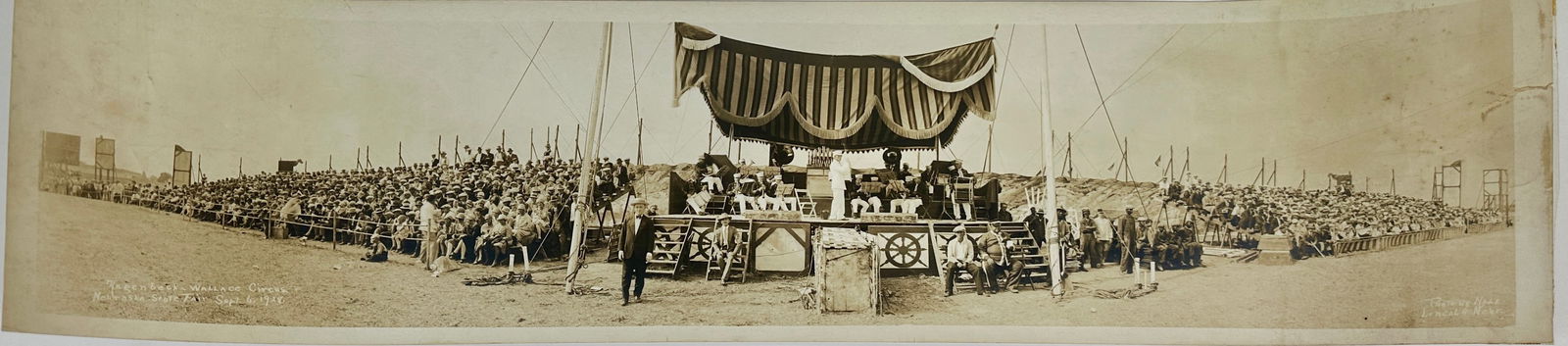 HAGENBECK-WALLACE CIRCUS PANORAMIC PHOTOGRAPH (1 of 3)