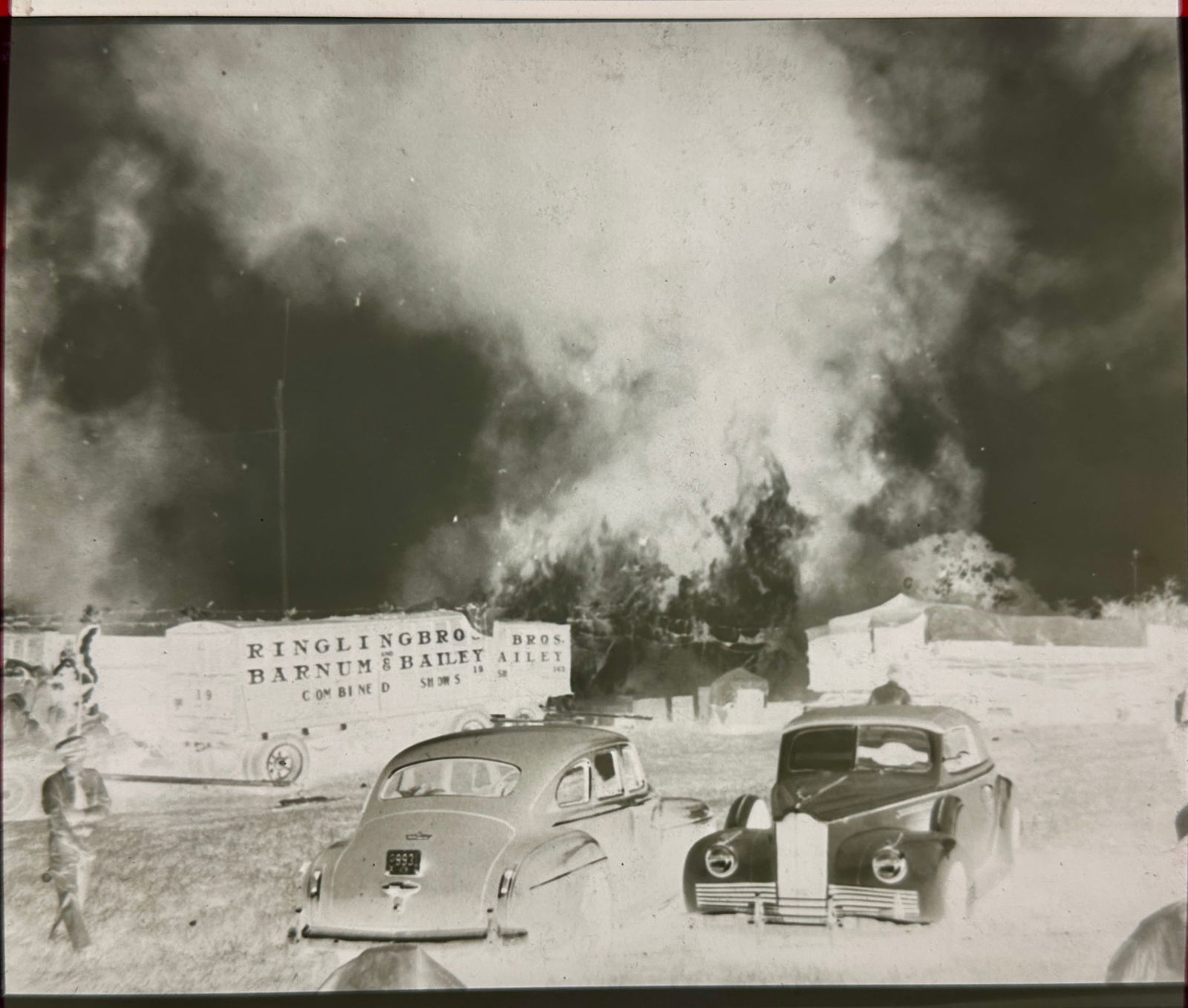 AL HALPERN HARTFORD FIRE FORENSIC ARCHIVE - 9