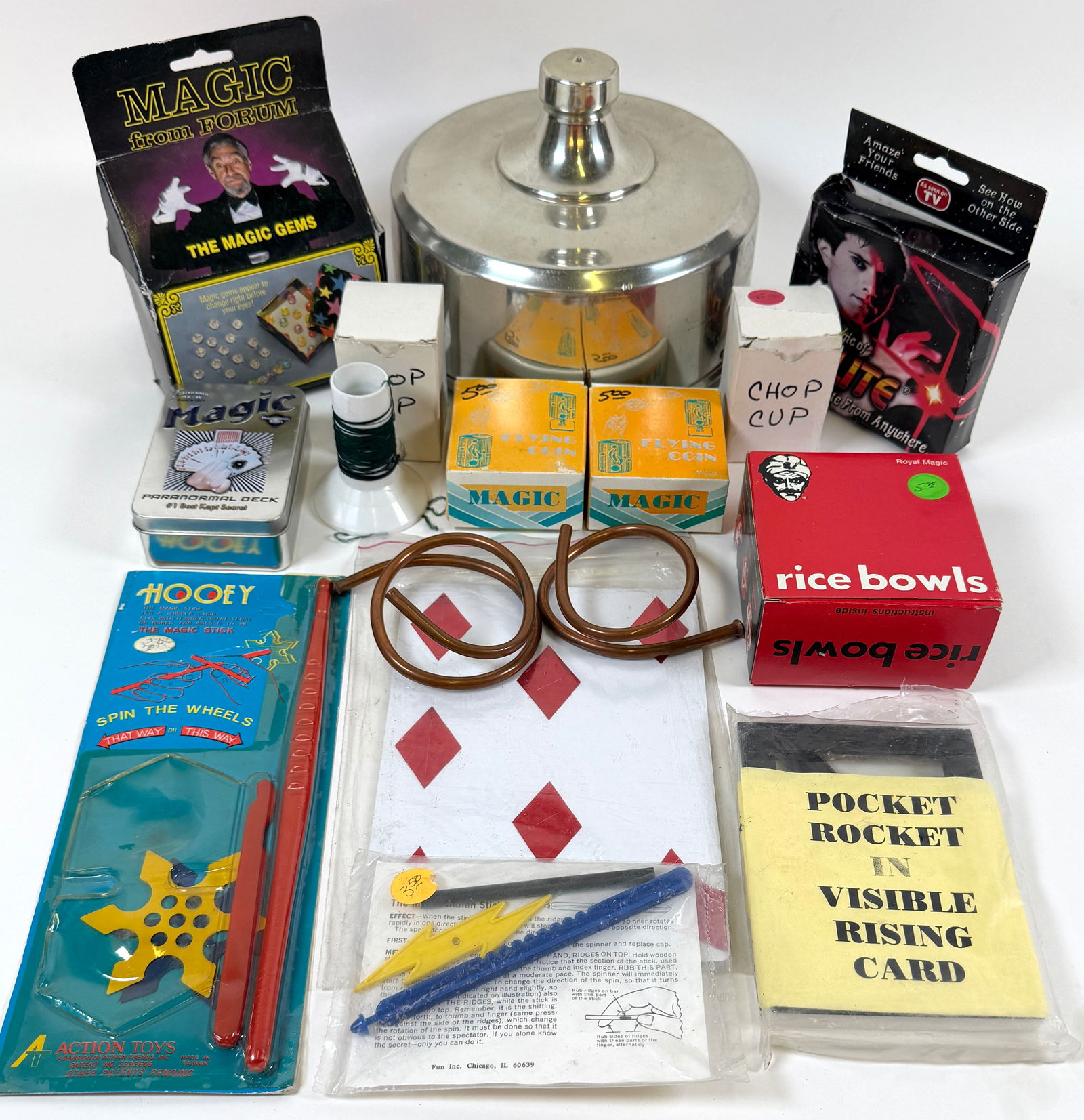 MAGIC - COLLECTION OF MAGIC TRICKS: PARANOMAL DECK, RICE BOWL, GEMS, CHOP CUPS, MAGIC STICK AND MORE.