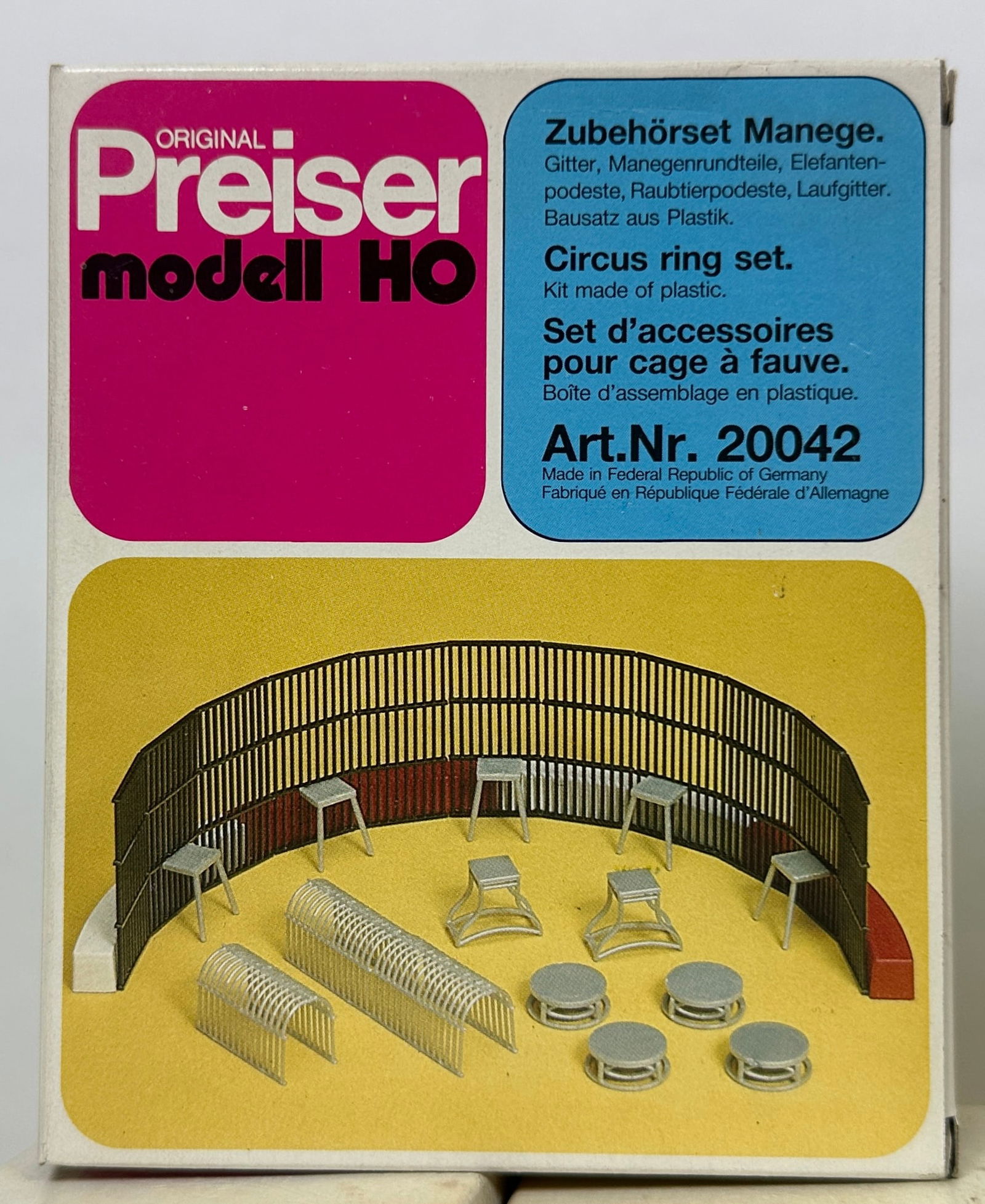 CIRCUS MODELS - RBBB CIRCUS SIMMONS SCALE MODELS - 4