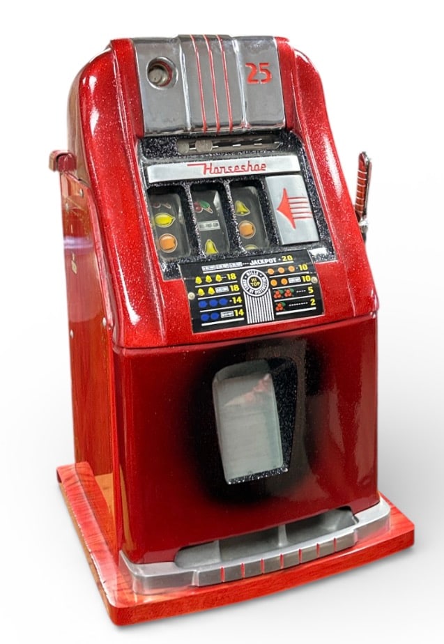 MILLS HORSHOE HIGH-TOP SLOT MACHINE (1 of 8)