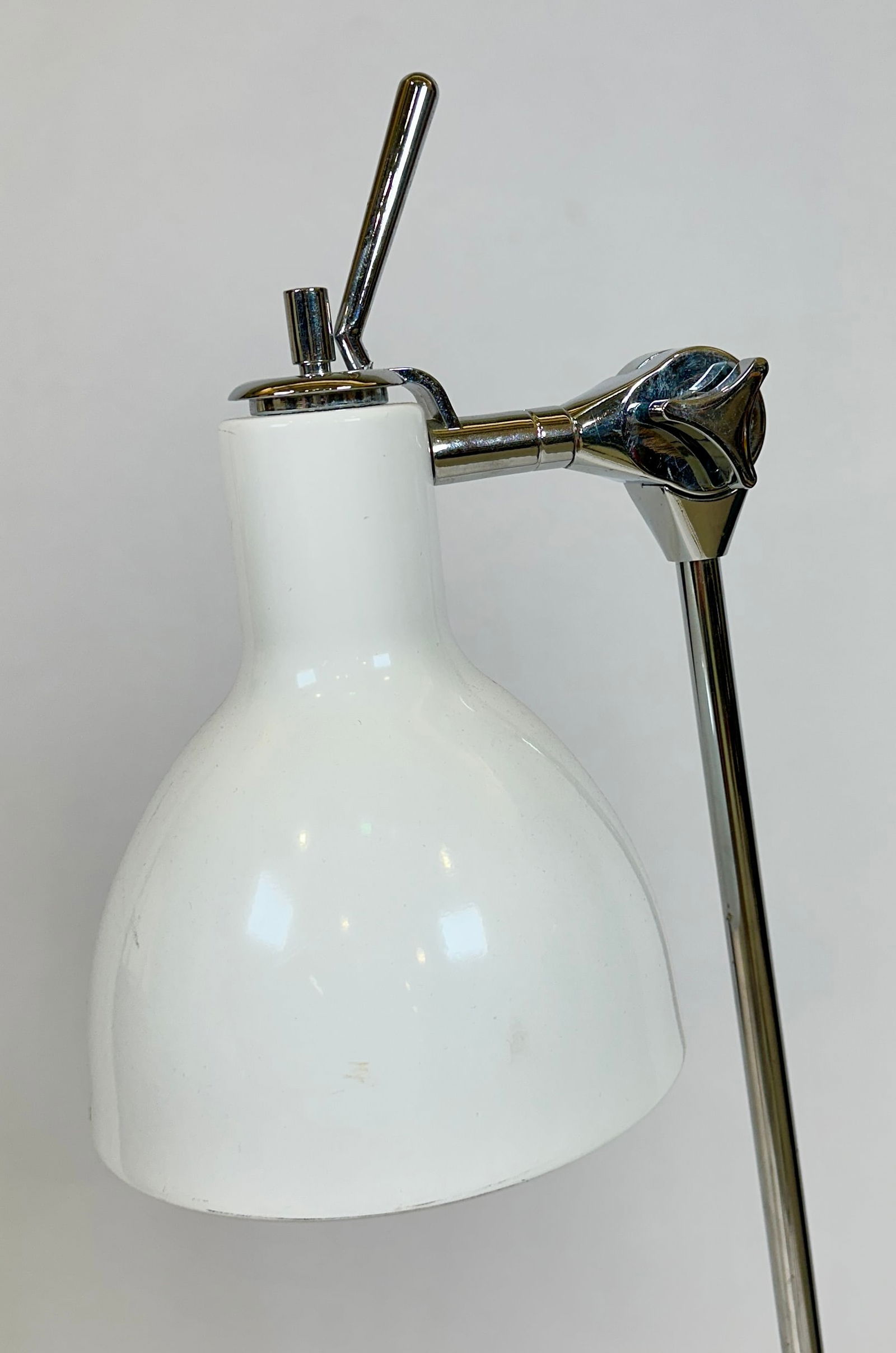 MODERN TASK LAMP - 2