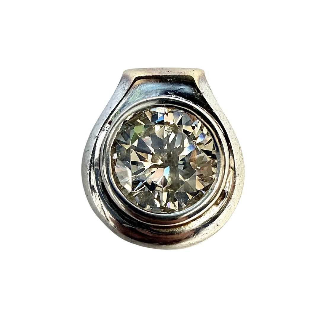 GOLD WITH DIAMOND PENDANT: 14K WHITE GOLD SETTING, APPROXIMATELY 1 CT. DIAMOND, PENDANT. 3 GRAMS IN TOTAL WEIGHT.