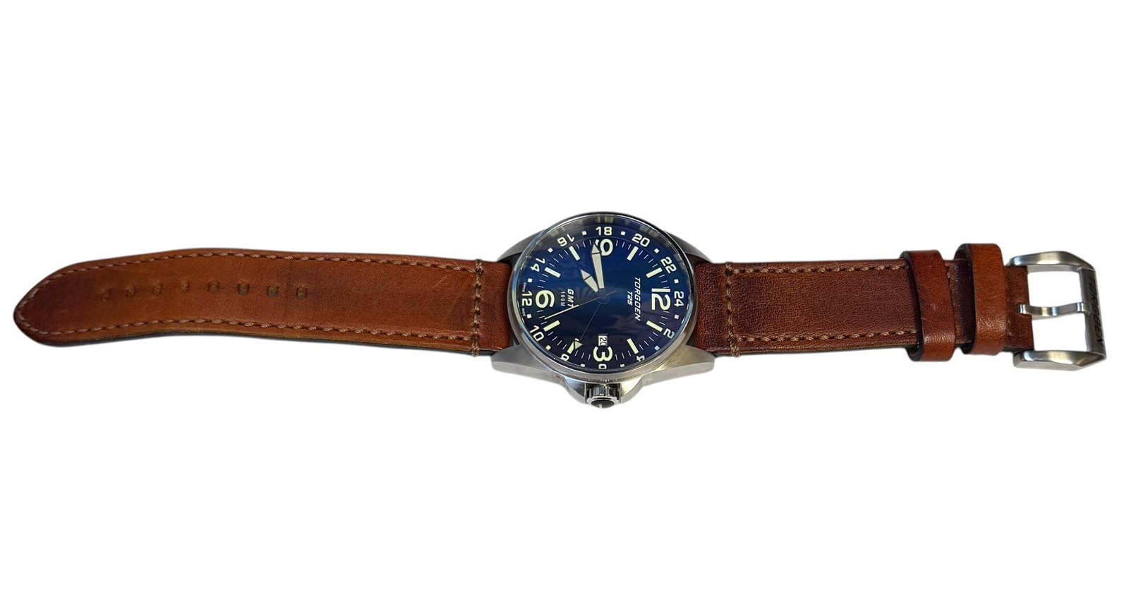 TORGOEN T25 SWISS WATCH: BLUE/WHITE DIAL, GMT 24-HOUR DISPLAY, STAINLESS, SAPPHIRE LENS, LEATHER STRAP. NEW BATTERYY, RUNNING.