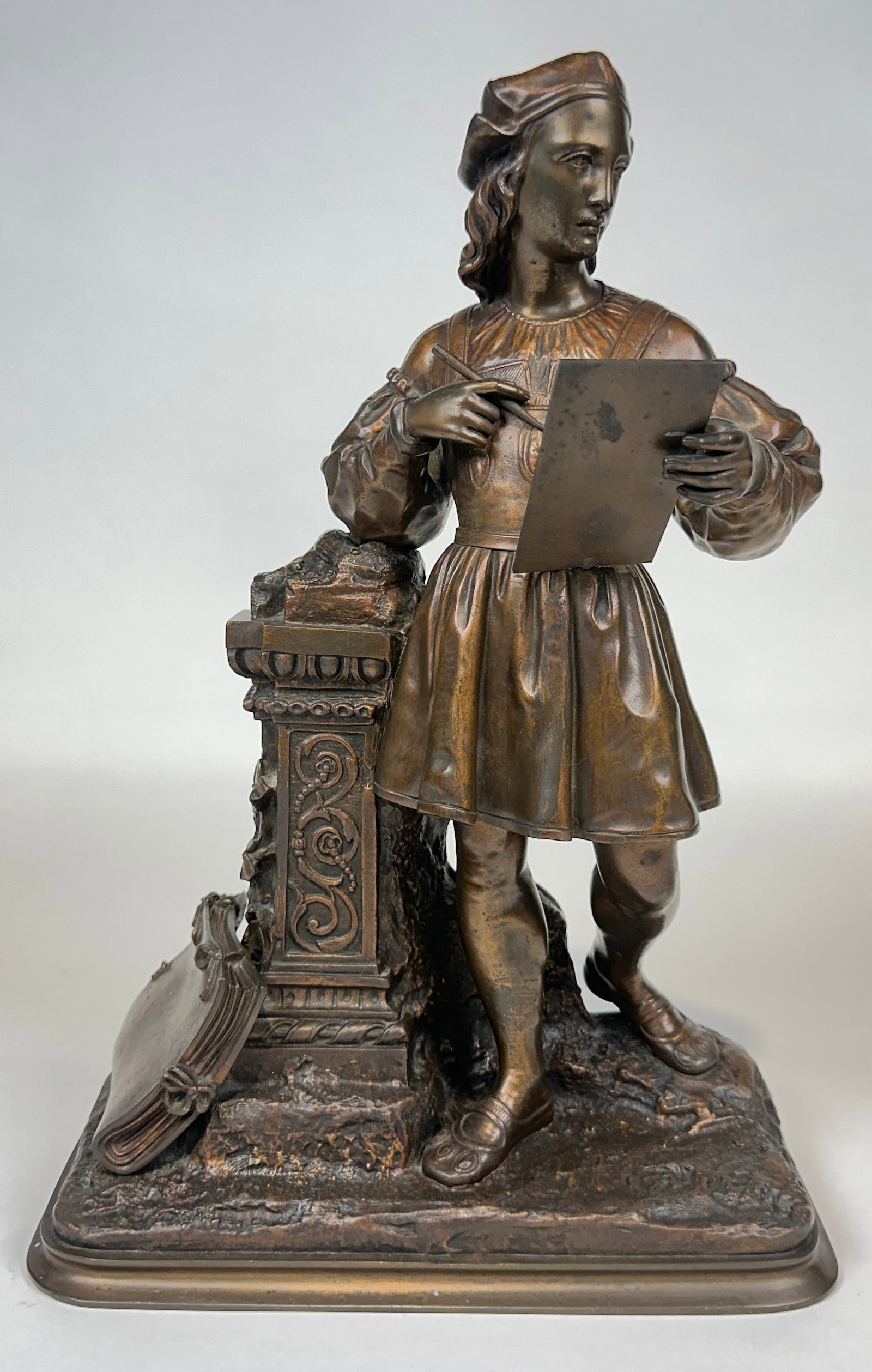 ANTIQUE BRONZE SCULPTURE OF ARTIST: FRENCH PATINATED BRONZE DEPICTING AN ARTIST OR SCHOLAR IN HISTORICAL ATTIRE. UNSIGNED, SMOOTH BACK. 13"H.