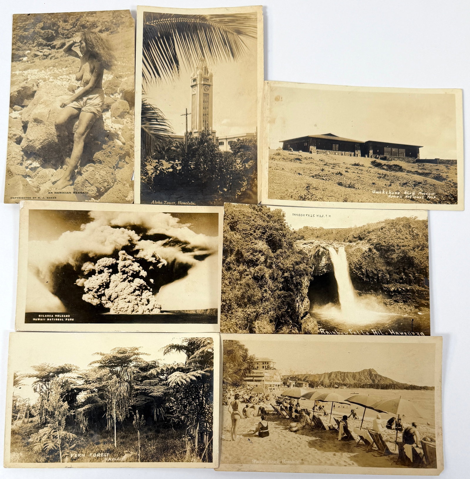 POSTCARDS - RPPC HAWAII: VINTAGE POSTCARD COLLECTION, HAWAII, 1930'S. SOME WITH SOILING. INCLUDES TWO PHOTOGRAPHS