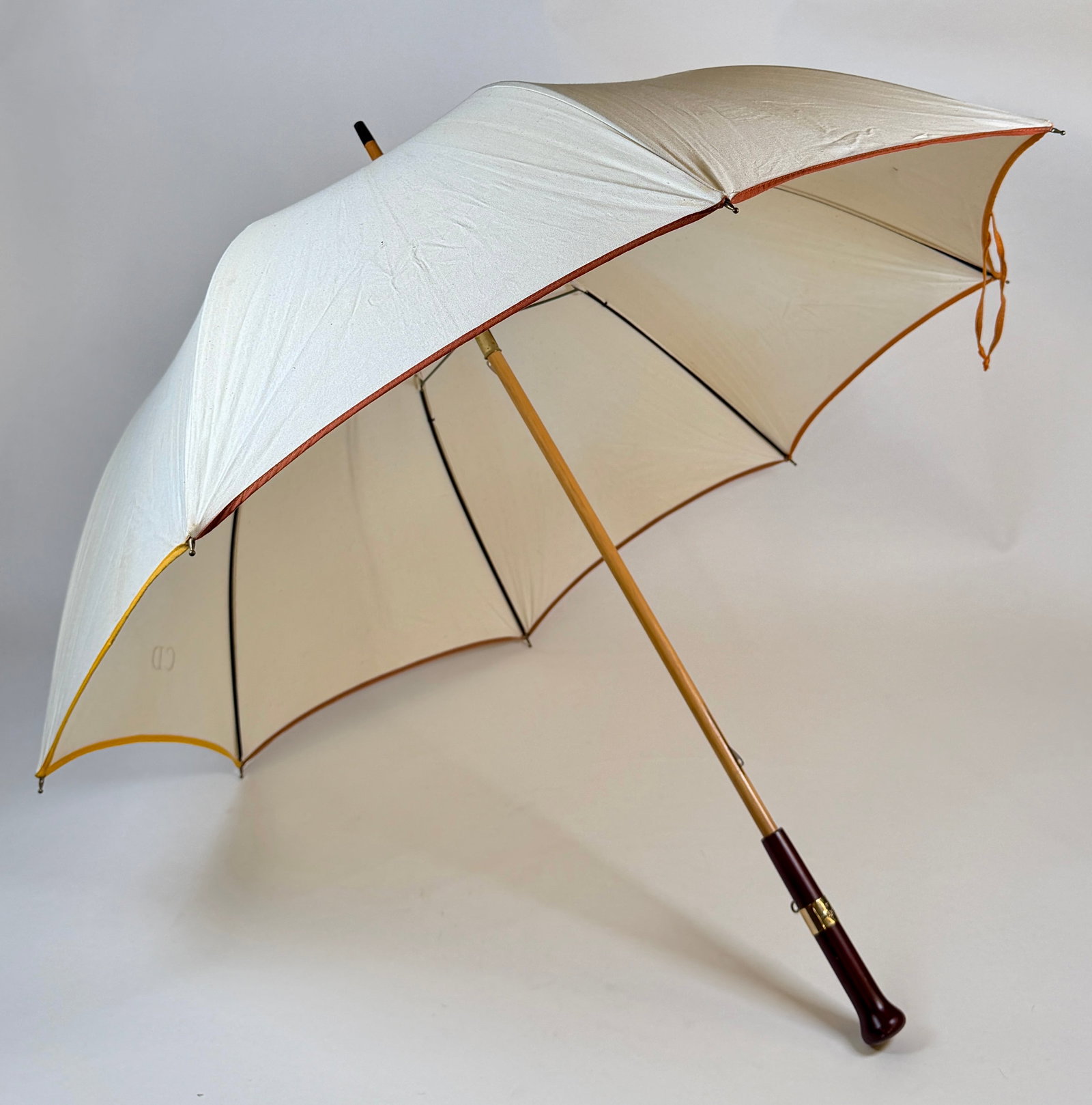 VINTAGE CHRISTIAN DIOR UMBRELLA (1 of 7)