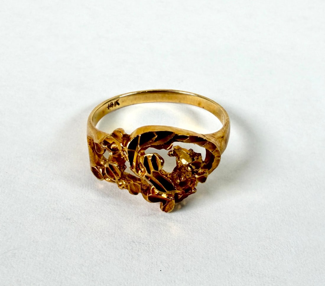 14K GOLD NUGGET LADIES RING: 2.5 GRAMS, SIZE 6.25