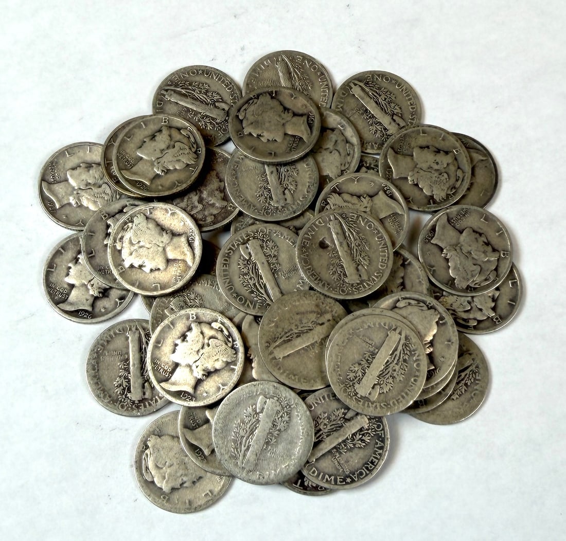 ROLL OF U.S. SILVER MERCURY DIMES: 50 CIRCULATED SILVER DIMES, VARIOUS DATES. 90% SILVER