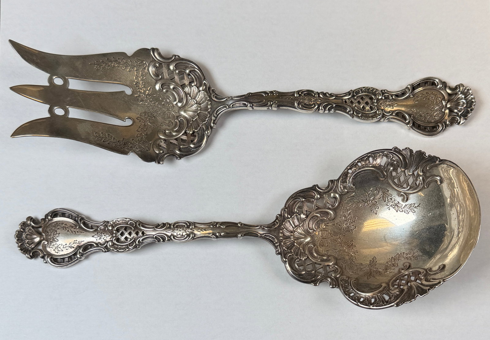 J.E. CALDWELL STERLING SILVER SERVING (1 of 1)
