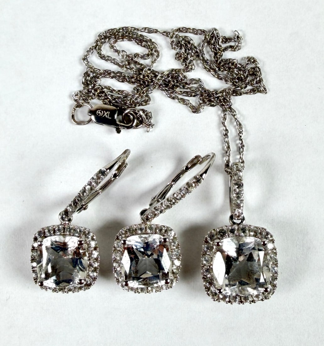14K GOLD JEWELRY SET: NECKLACE AND EARRINGS WITH CZ. 7.6 GRAMS. NECKLACE 17".