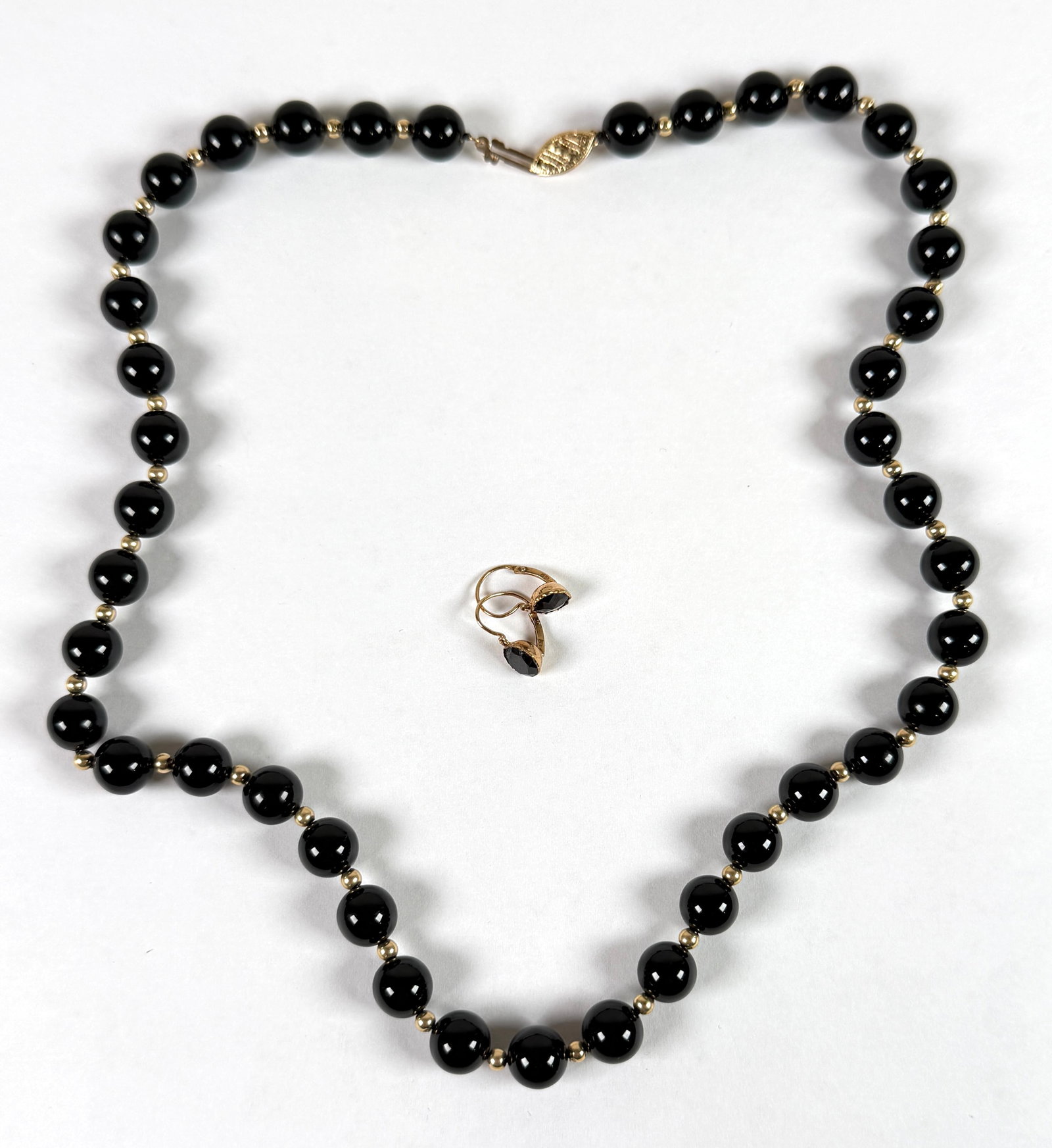 14K GOLD WITH GEMSTONE NECKLACE (1 of 3)