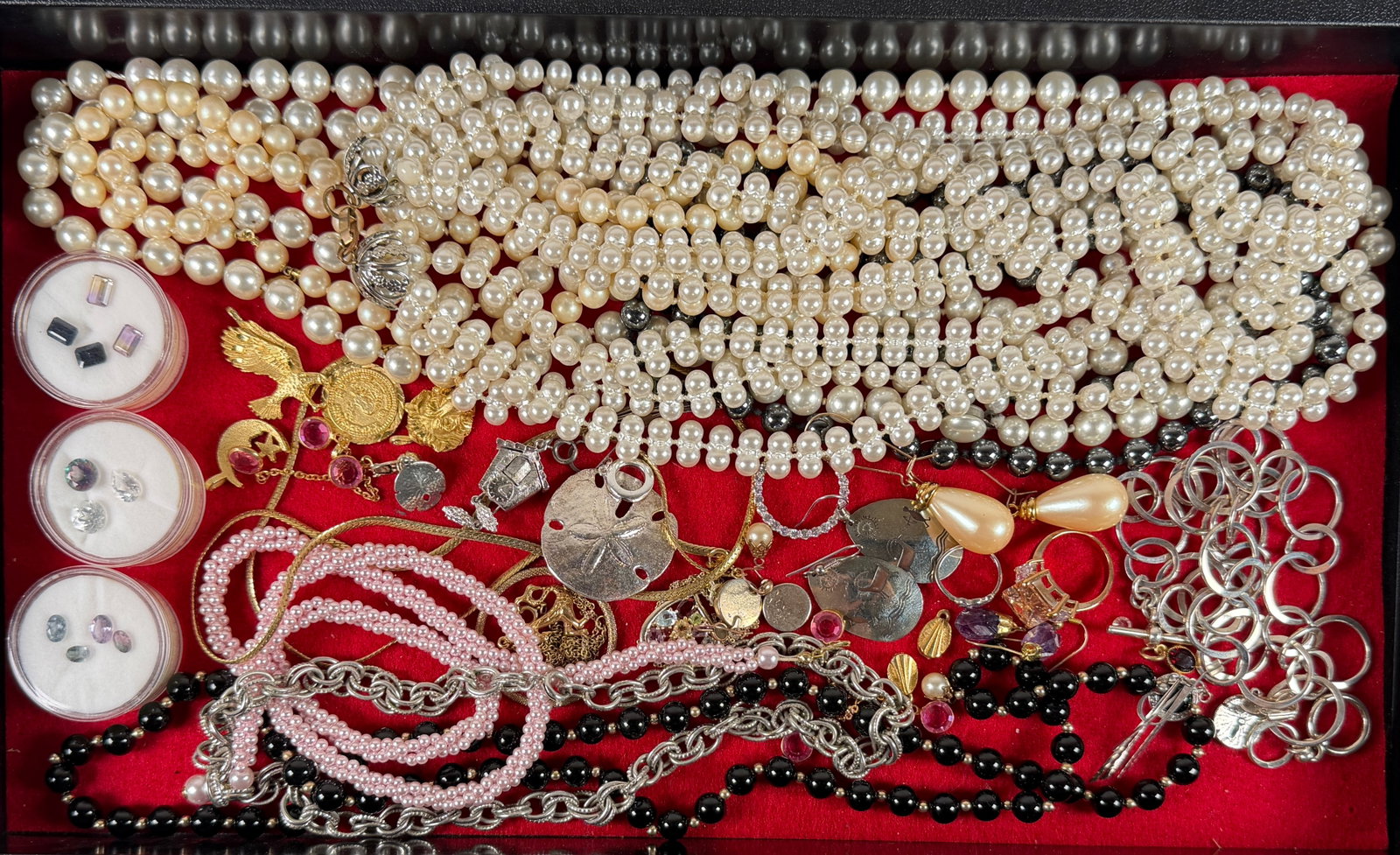 ESTATE COLLECTION OF COSTUME JEWELRY (1 of 3)
