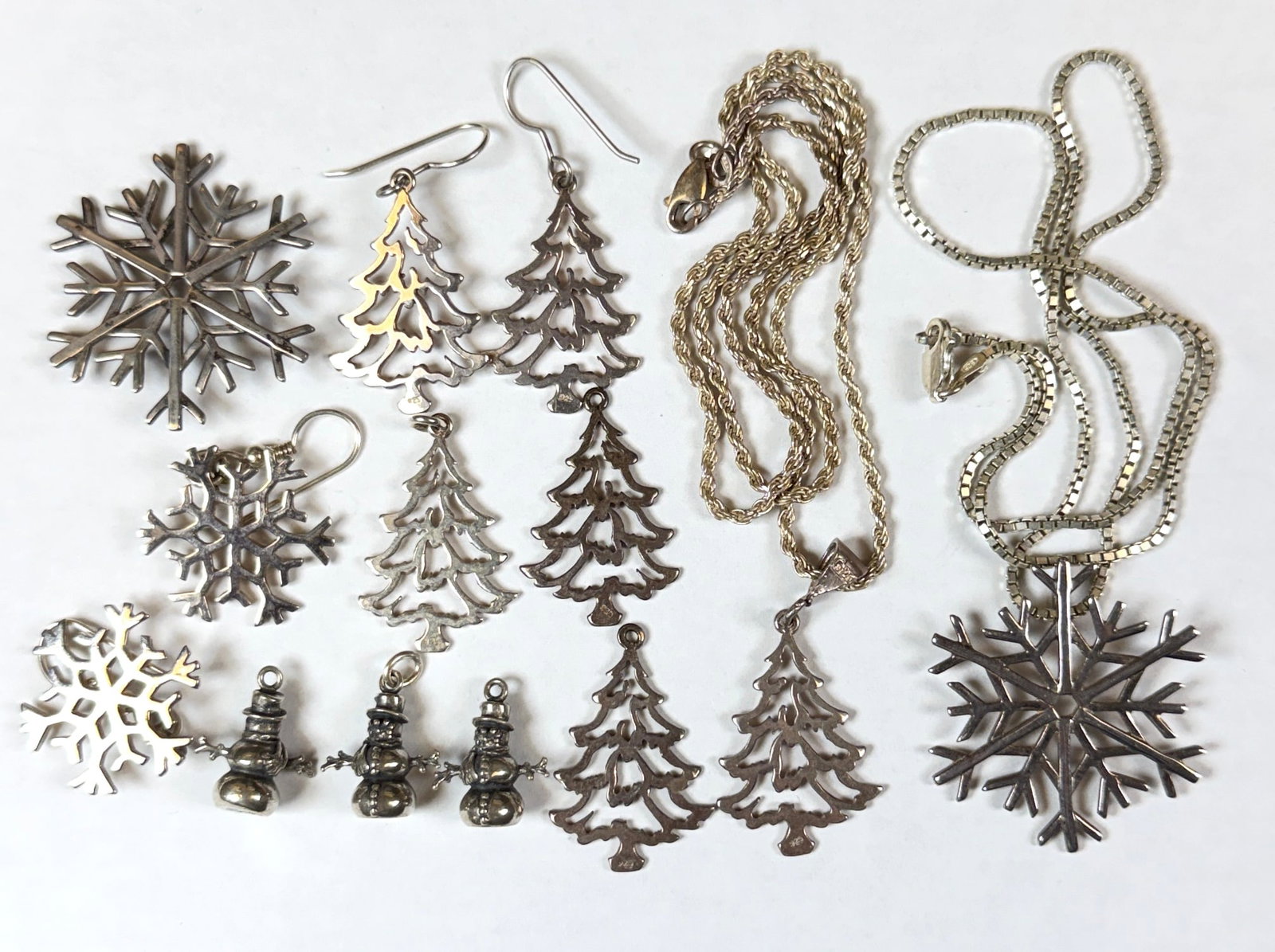 COLLECTION OF STERLING SILVER JEWELRY (1 of 1)