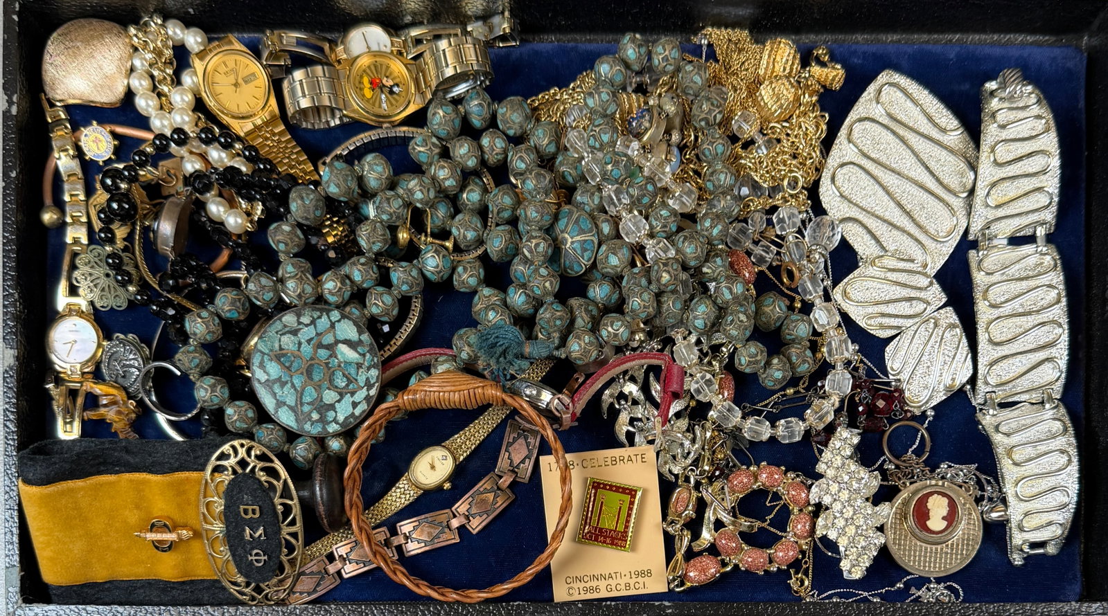 ESTATE COLLECTION OF COSTUME JEWELRY (1 of 3)