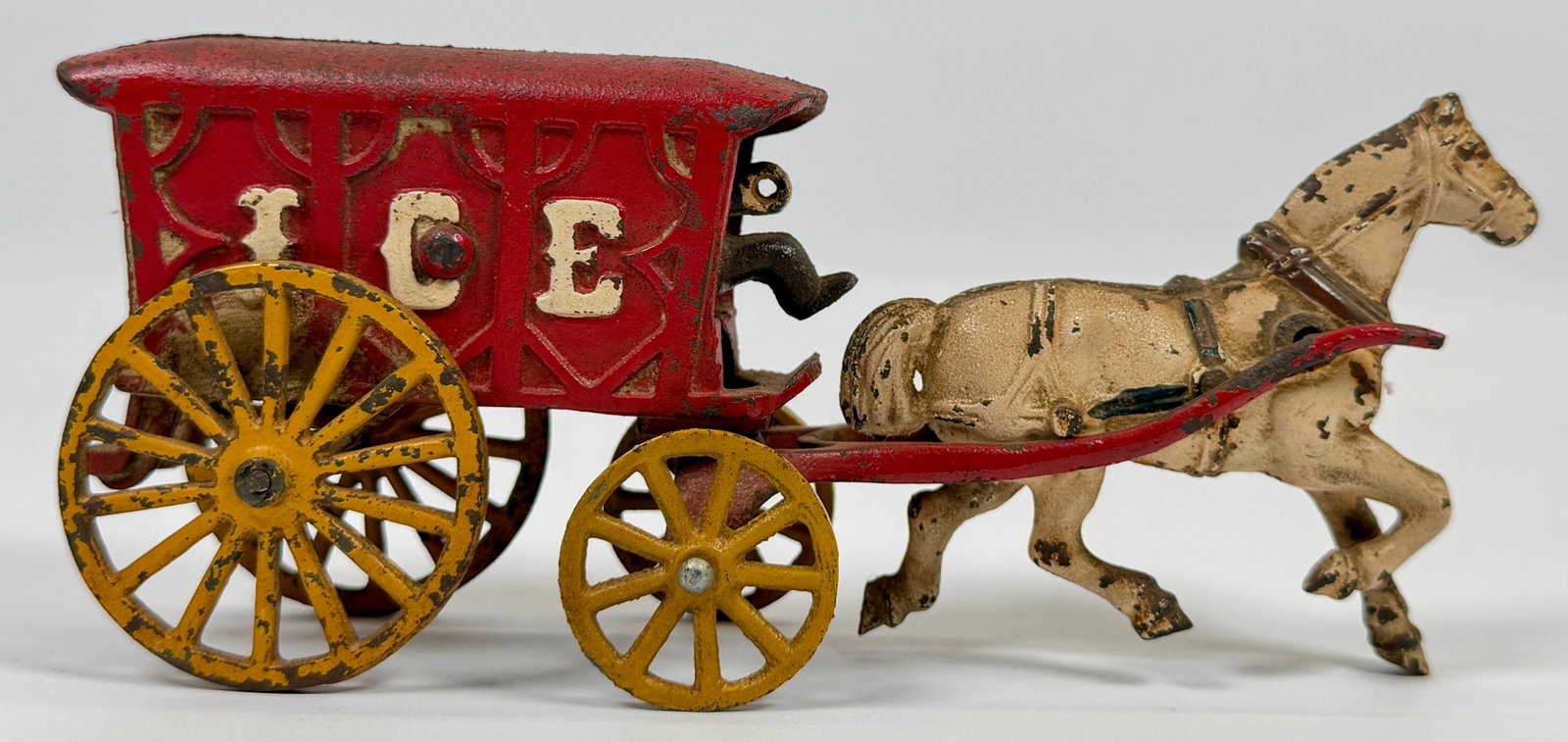 VINTAGE CAST IRON ICE WAGON TOY (1 of 6)