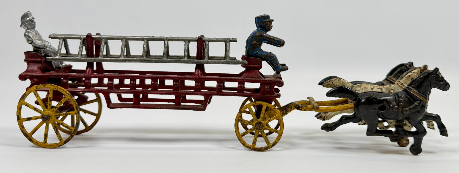 KENTON CAST IRON FIRE LADDER WAGON (1 of 5)