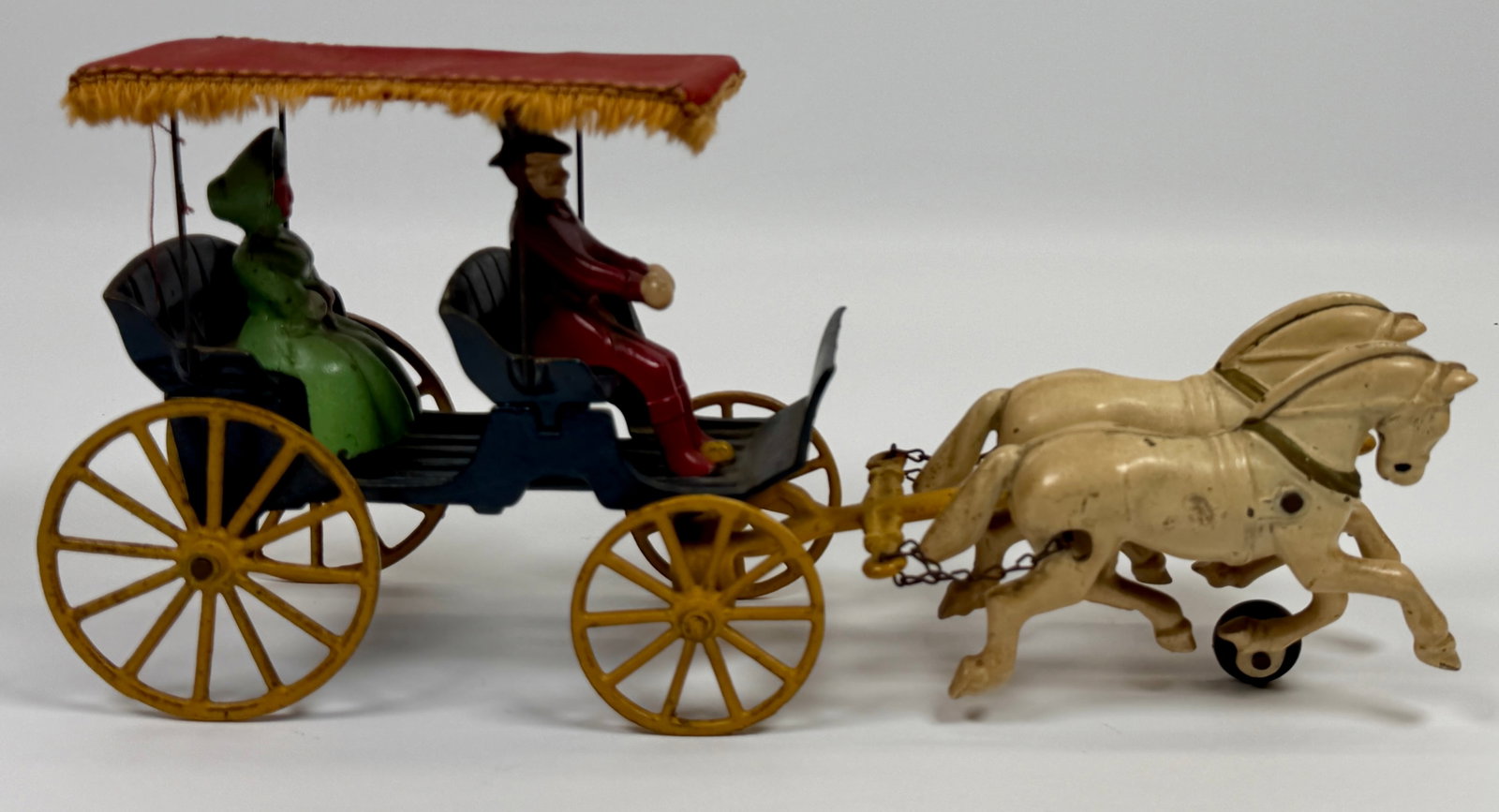 KENTON CAST IRON SURREY CARRIAGE TOY (1 of 5)