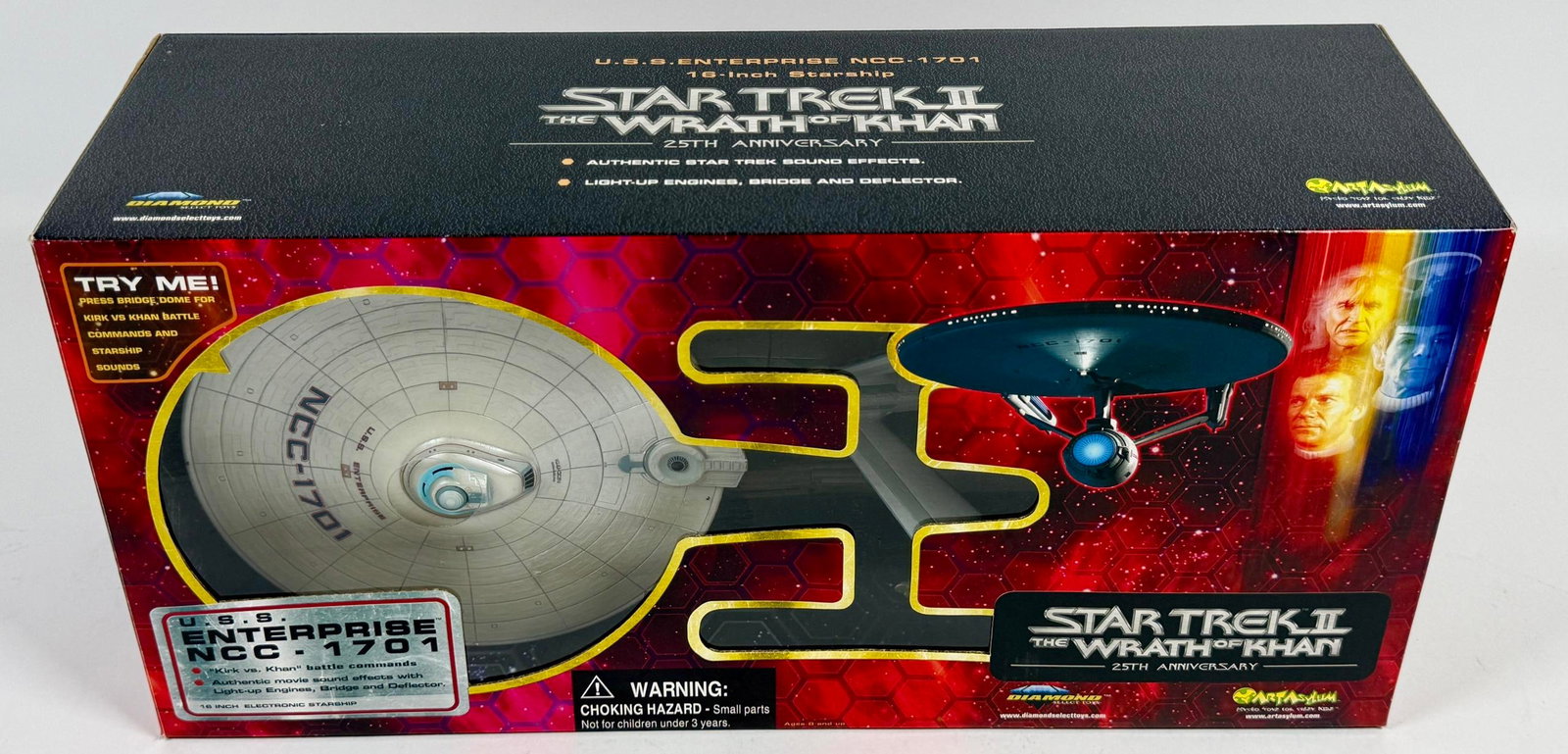 STAR TREK - ART ASYLUM TOYS - U.S.S. ENTERPRISE NCC-1701 (1 of 3)