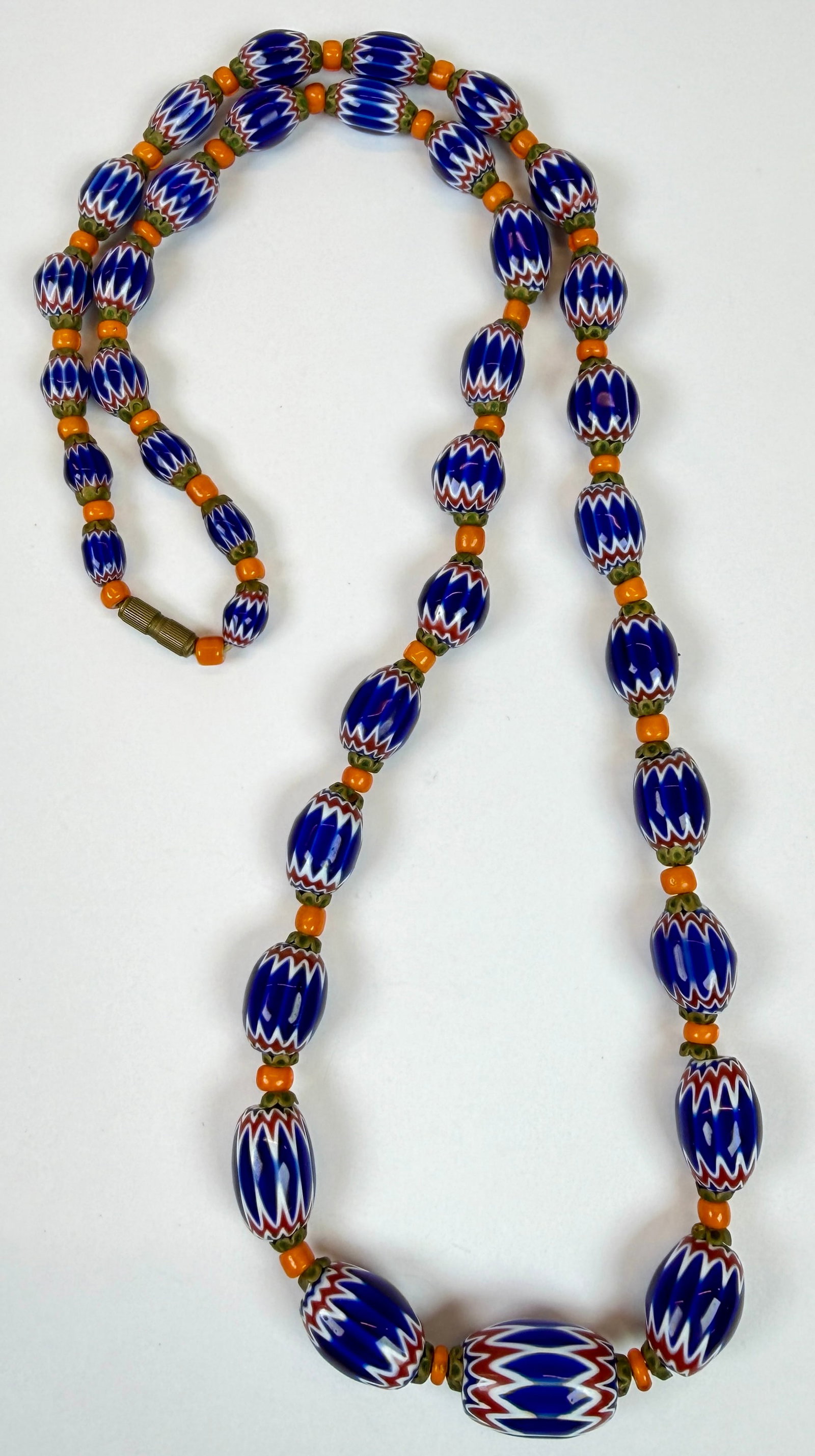 VENETIAN CHEVRON ART GLASS TRADE BEAD NECKLACE: 26"L