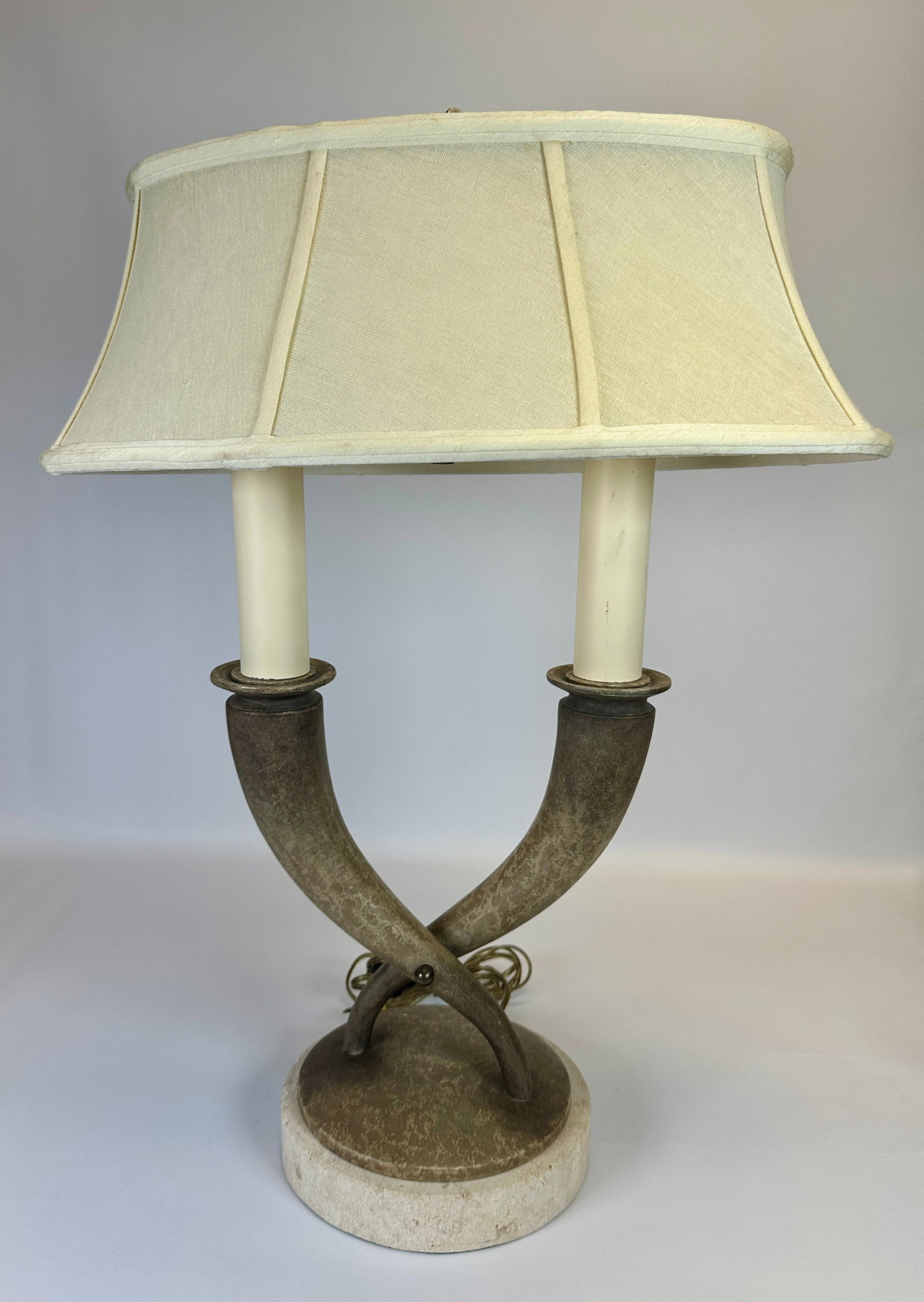 CROSS HORN CANDELABRA LAMP: TABLE LAMP WITH CROSS HORN DESIGN, STONE BASE. 18" BASE TO SOCKET, 25" OVERALL. BUYER MAY ABANDON SHADE.