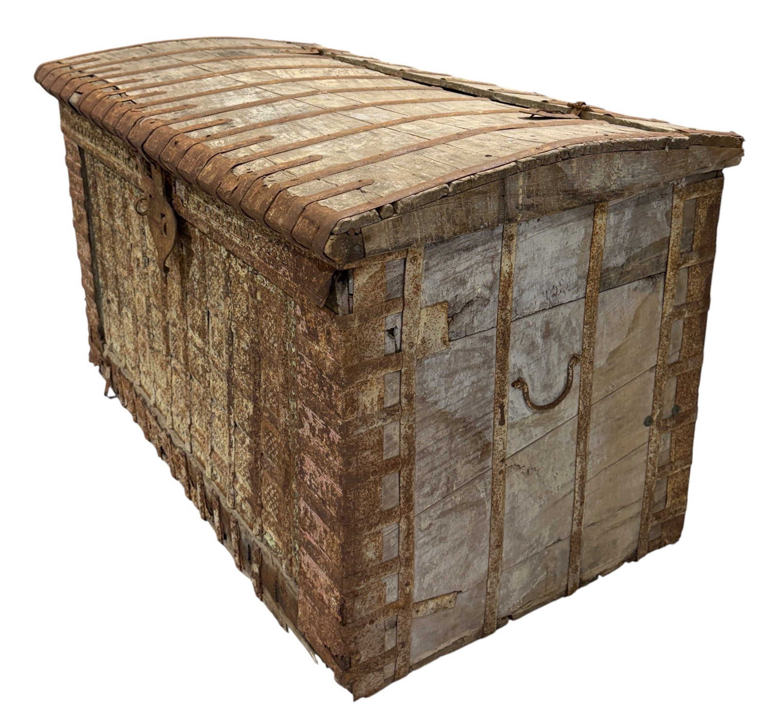 PRIMITIVE STEAMER TRUNK - 2